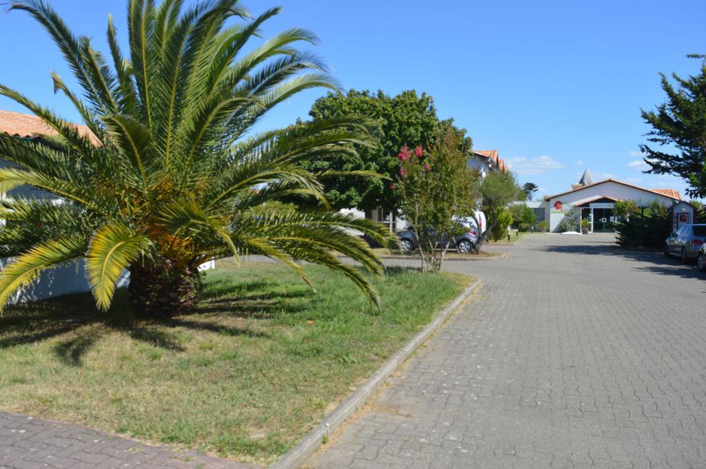 Hotel Les Jardins D'Oleron Saint-Pierre-d'Oleron Exterior foto